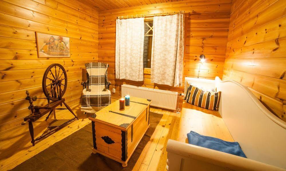פאלאסטונטורי Torassieppi Cottages מראה חיצוני תמונה